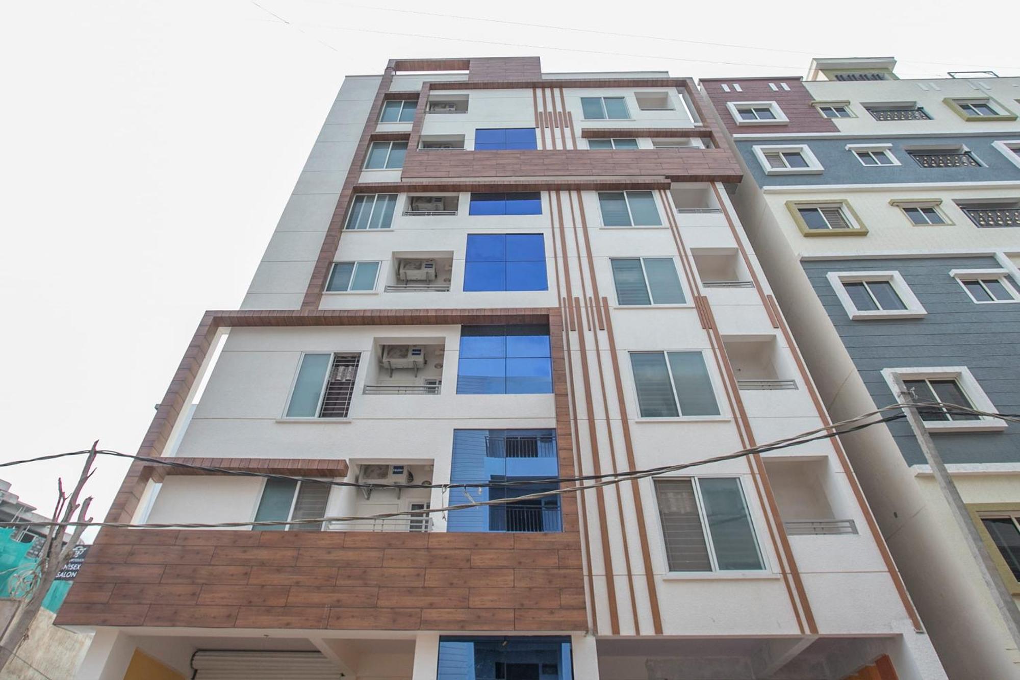 Oyo 13120 Ambrosia Hotel Bangalore Exterior photo